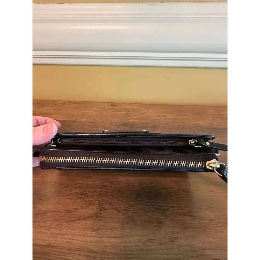 Kate Spade New York Black Pebbled Leather Wristlet Wallet Clutch Zip Around‎